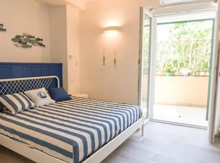 Bed & Breakfast La Vela 4*