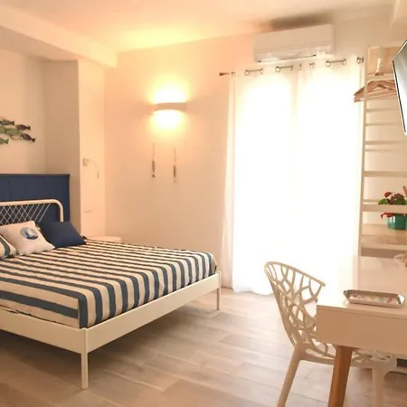 La Vela Bed and Breakfast