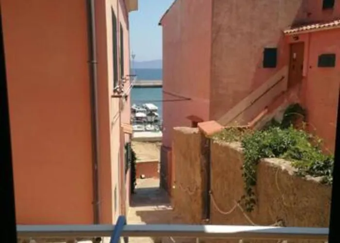 La Vela Bed and Breakfast